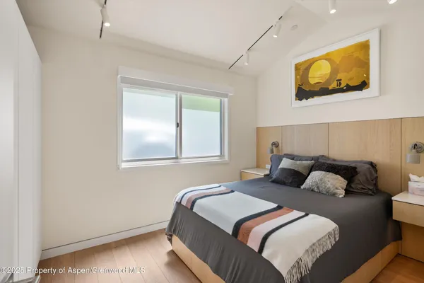 $15,900,000 | 211 West Main Street, Aspen, CO 81611