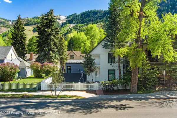 $15,900,000 | 211 West Main Street, Aspen, CO 81611