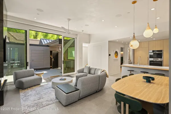 $15,900,000 | 211 West Main Street, Aspen, CO 81611