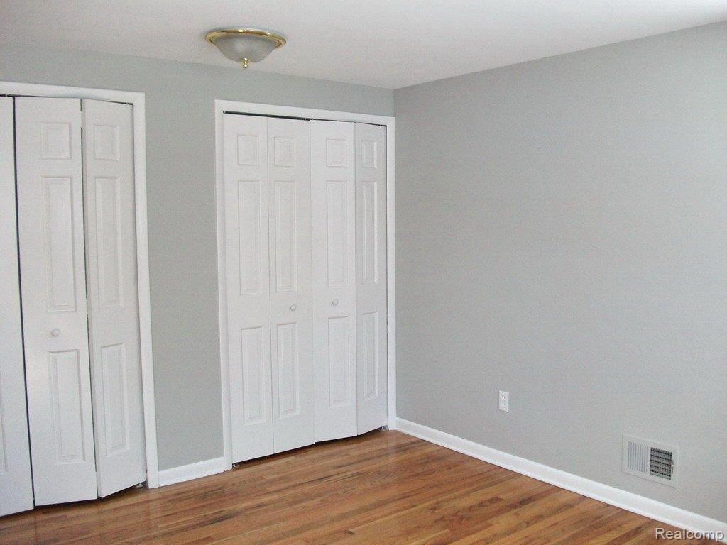 499 Dunston Road Bloomfield Hills, MI 48304 - Photo 10 of 11 Second Bedroom