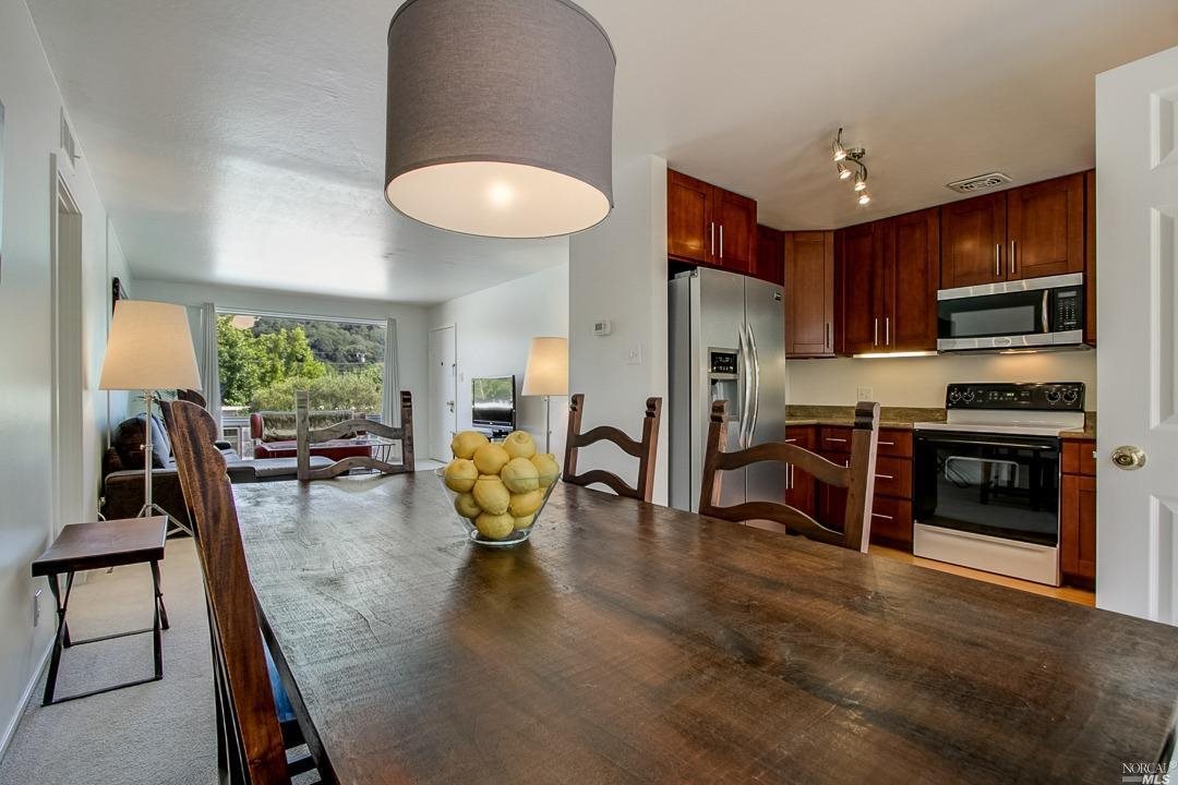 1032 Los Gamos Road, Unit F San Rafael, CA 94903 - Photo 1 of 1 Gallery Image 1