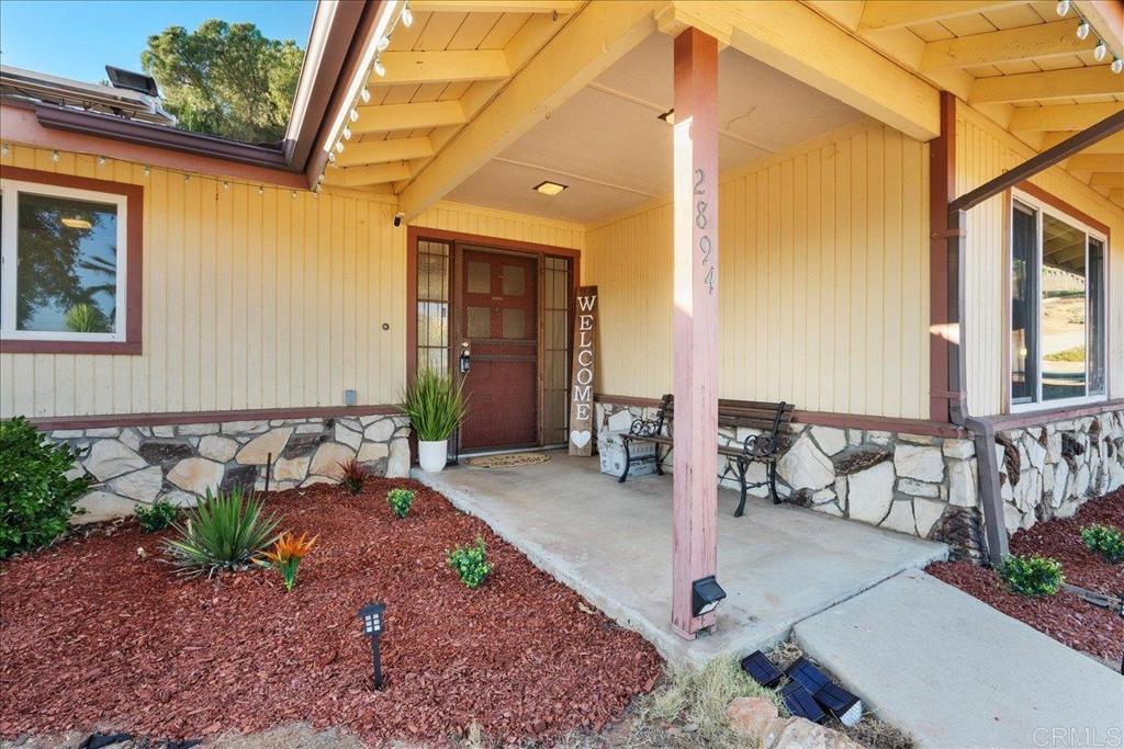 2894 Scenic View Road Alpine, CA 91901 - Photo 2 of 23