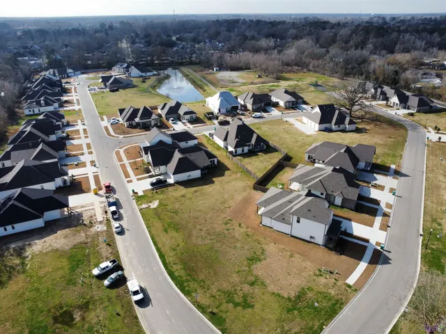 $400,000 | 1168 Ivy Court, Denham Springs, LA 70726