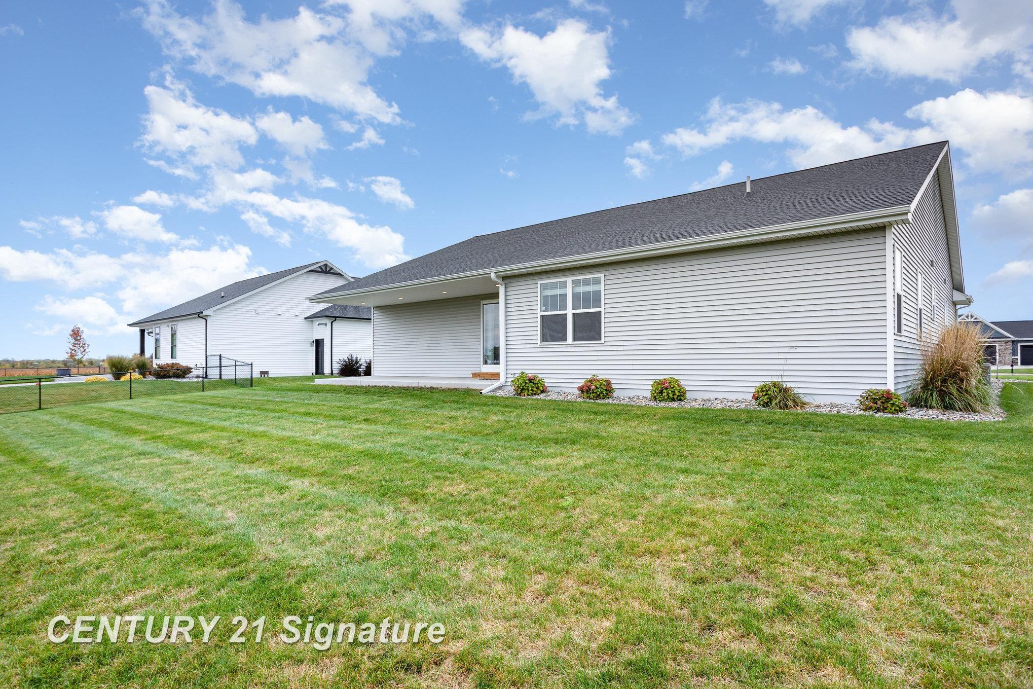 10585 Prairie View Court Freeland, MI 48623 - Photo 26 of 29 50208347-6da3c9ed-7b8c-4fdc-bbee-3db02e4054ad.JPG