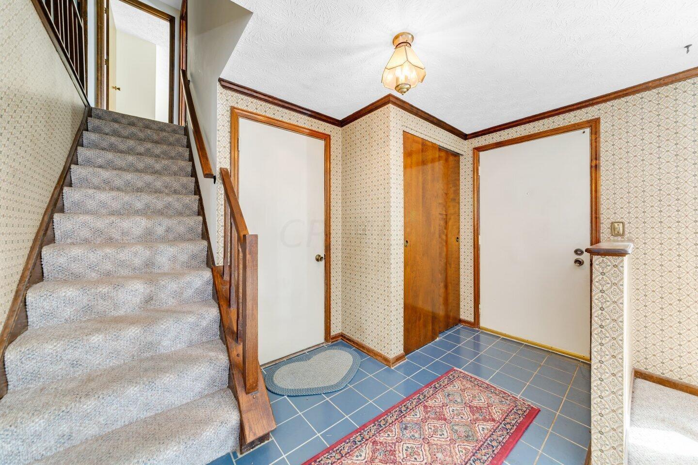 529 Clotts Road Columbus, OH 43230 - Photo 17 of 40 5D9A4555.jpg-SMALL
