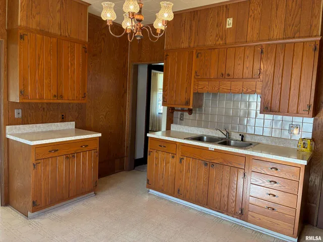 $123,711 | 1400 North 12th Street, Quincy, IL 62301