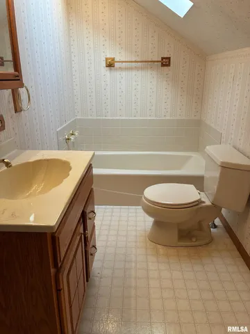 $123,711 | 1400 North 12th Street, Quincy, IL 62301