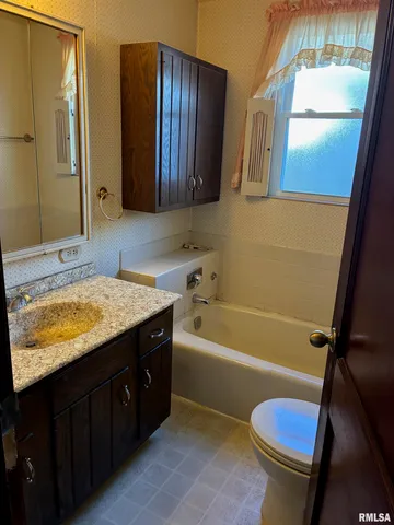 $123,711 | 1400 North 12th Street, Quincy, IL 62301