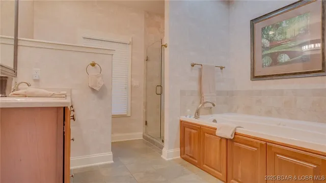 $3,800 | Bldg E-19 Bldg E-19 Via, Unit E19, Sunrise Beach, MO 65079