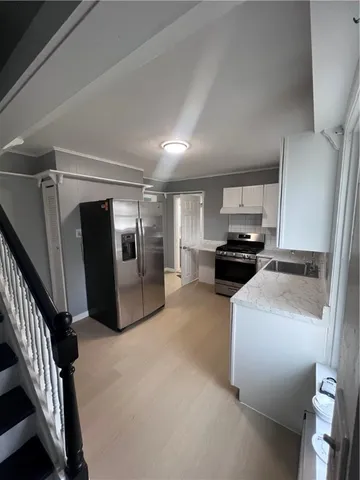 $2,800 | 175 Child Street, Warren, RI 02885