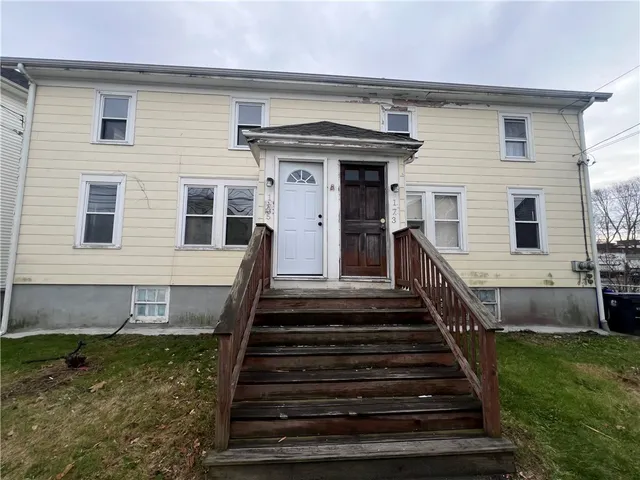 $2,800 | 175 Child Street, Warren, RI 02885