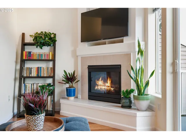 $335,000 | 15465 Southwest Sparrow Loop, Unit 102, Beaverton, OR 97007