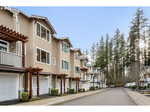$335,000 | 15465 Southwest Sparrow Loop, Unit 102, Beaverton, OR 97007
