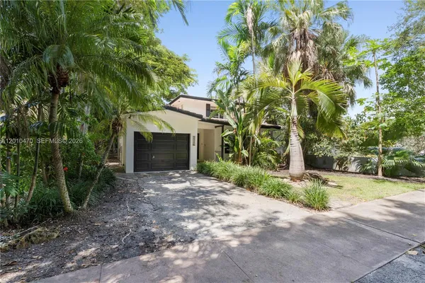 $6,500 | 5520 San Vicente Street, Coral Gables, FL 33146