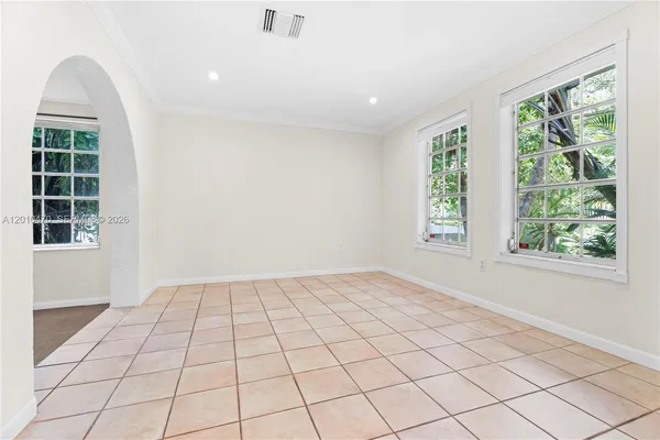 $6,500 | 5520 San Vicente Street, Coral Gables, FL 33146