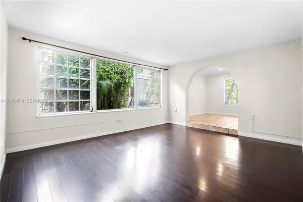 $6,500 | 5520 San Vicente Street, Coral Gables, FL 33146