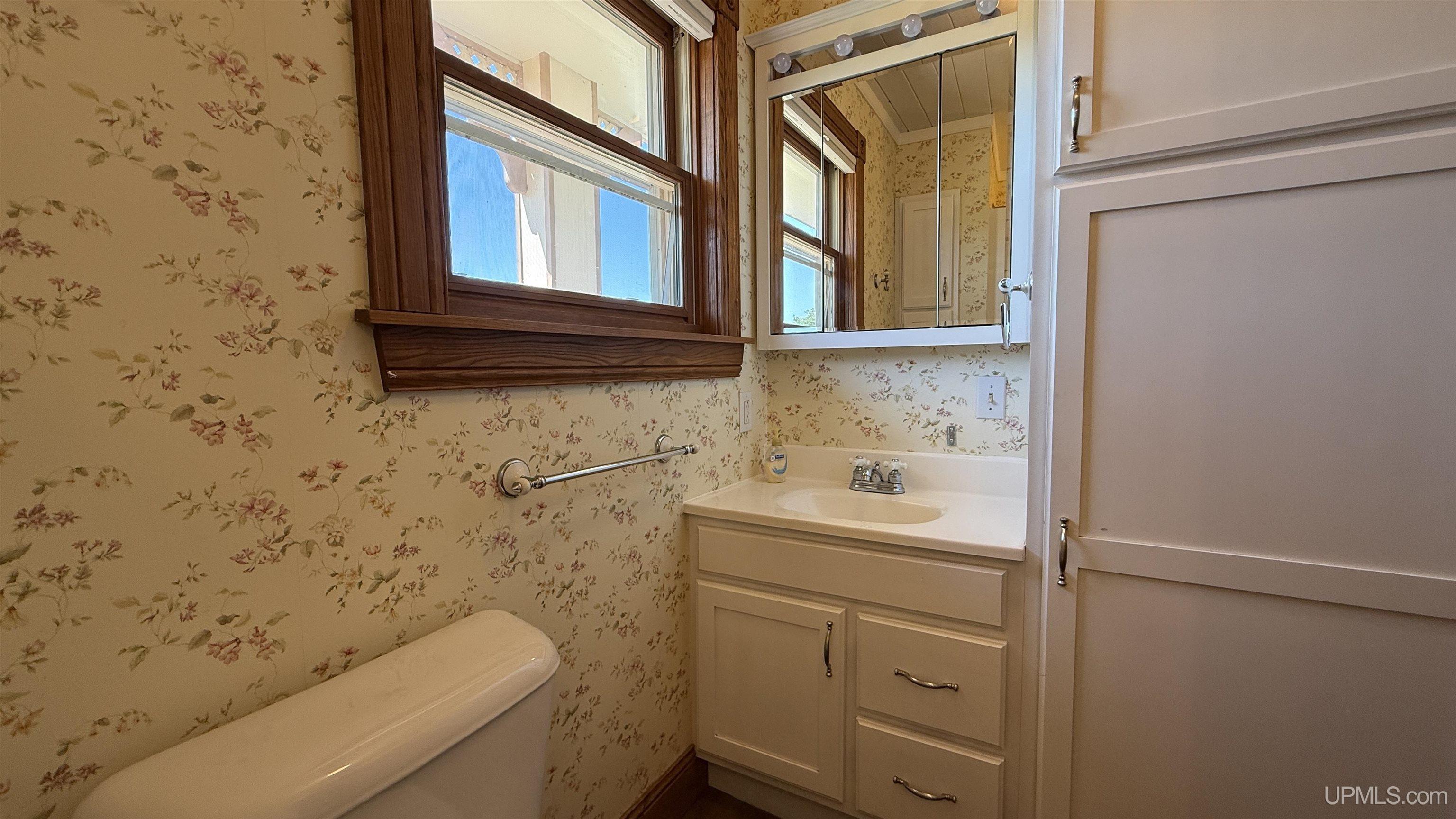 E4446 Orchard Road Ironwood, MI 49938 - Photo 40 of 90