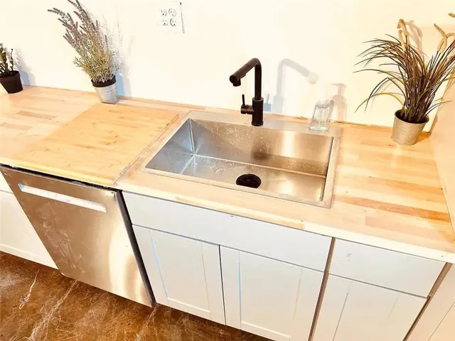 $705,000 | 380 Amal Drive Southwest, Atlanta, GA 30315