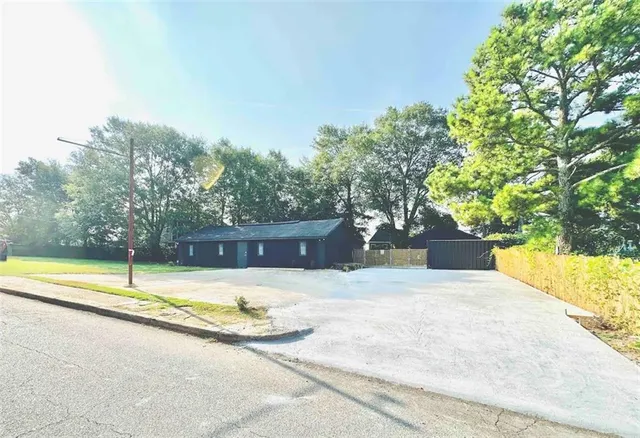 $705,000 | 380 Amal Drive Southwest, Atlanta, GA 30315