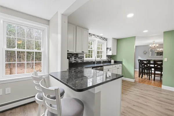 $642,000 | 4 Cedar Lane, Bow, NH 03304