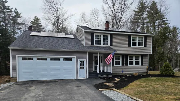 $642,000 | 4 Cedar Lane, Bow, NH 03304