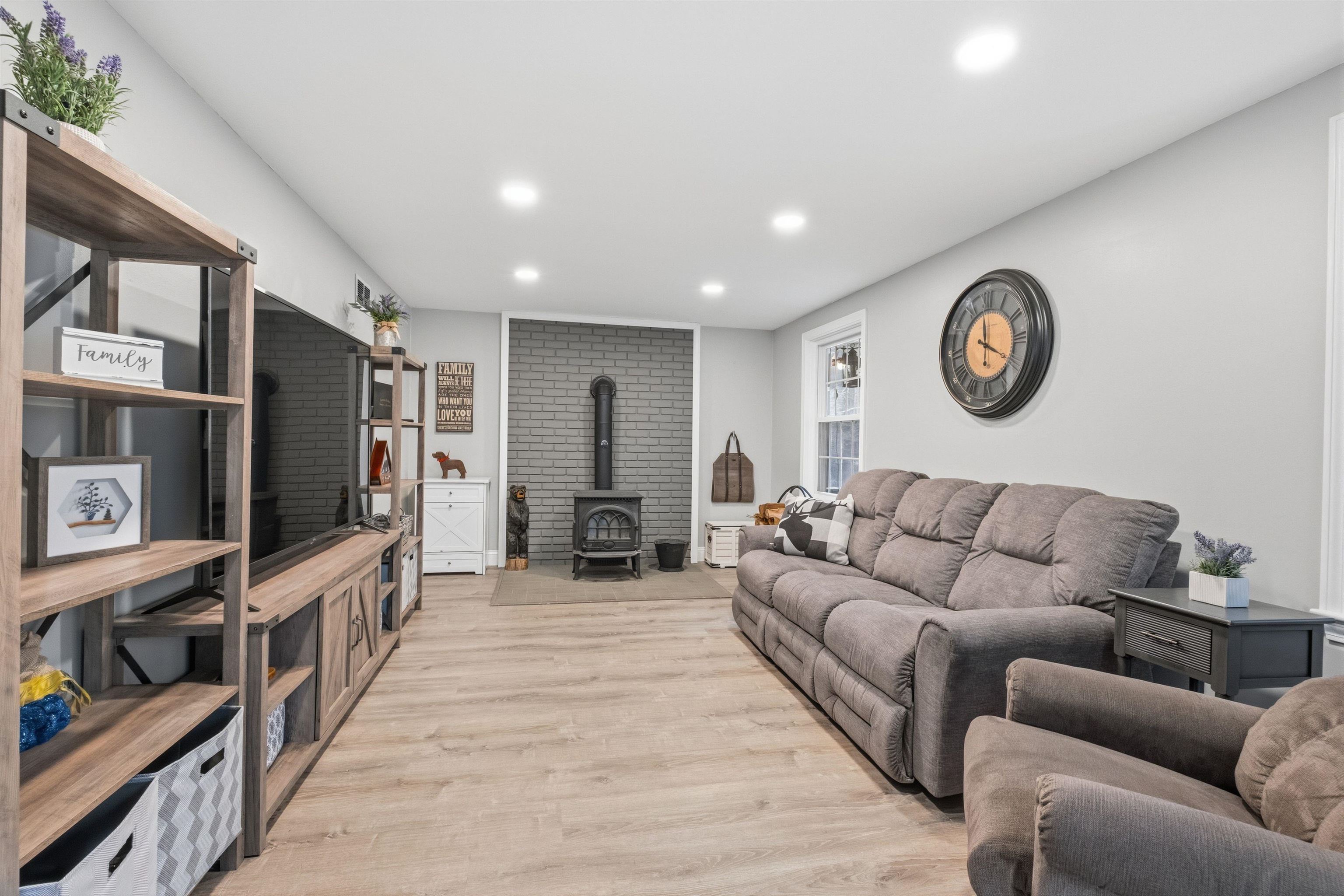 4 Cedar Lane Bow, NH 03304 - Photo 12 of 41
