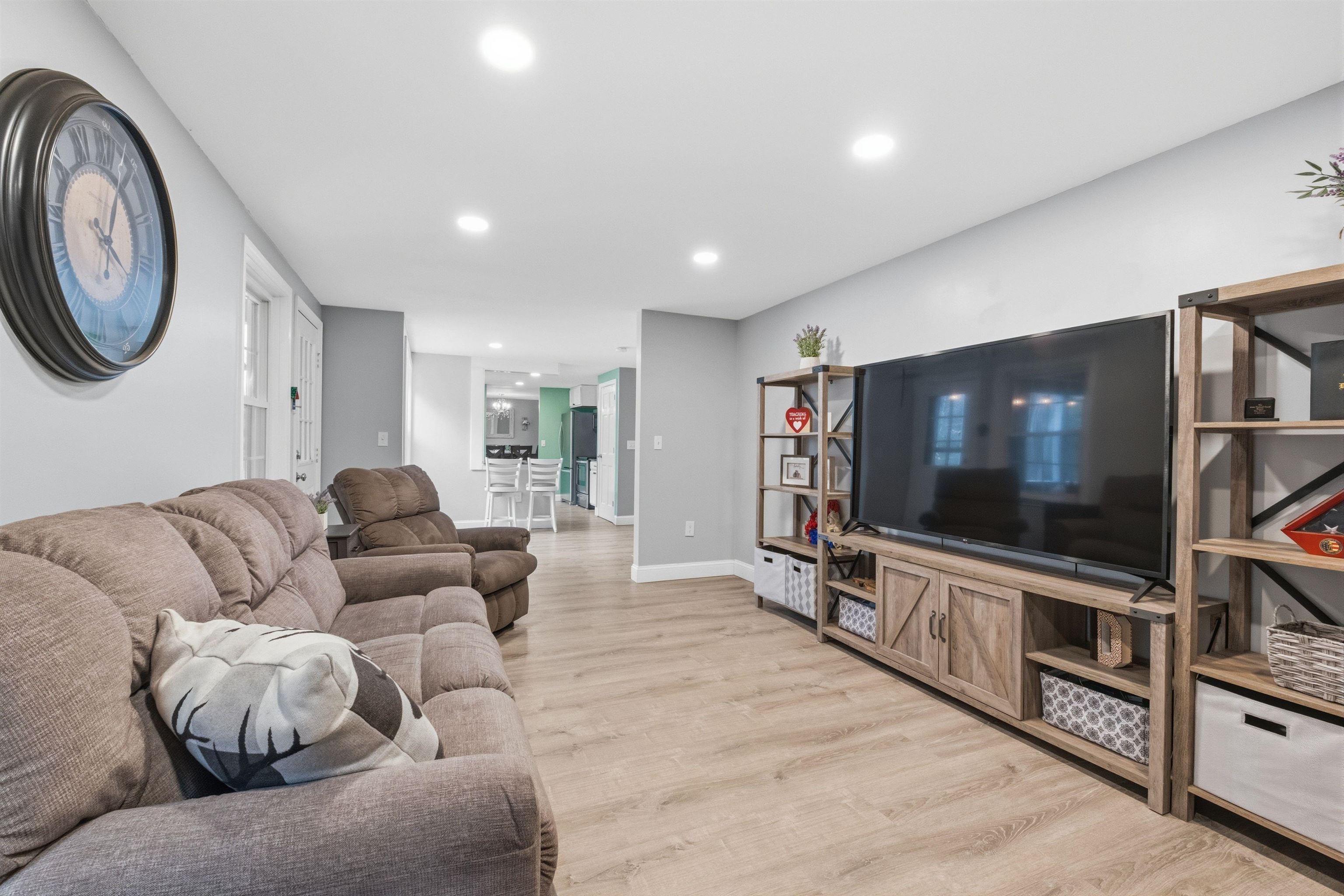 4 Cedar Lane Bow, NH 03304 - Photo 13 of 41