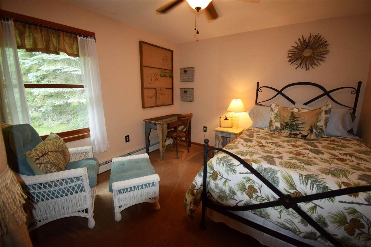 8945 Mercer Road Charlevoix, MI 49720 - Photo 26 of 42 1889249-25.JPG