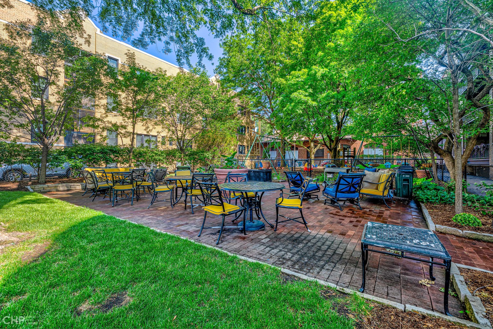 684 West Irving Park Road, Unit E5 Chicago, IL 60613 - Photo 38 of 45