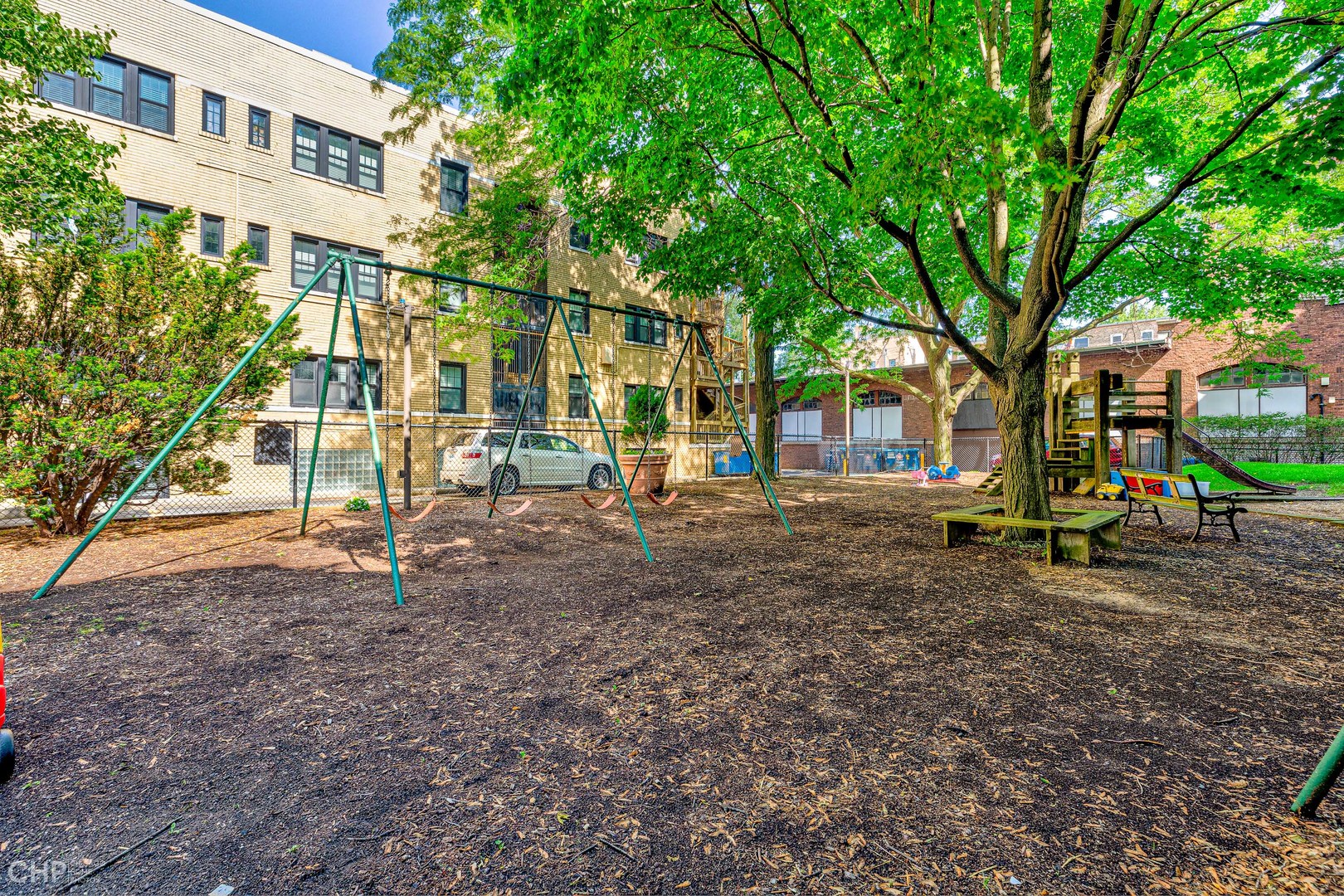 684 West Irving Park Road, Unit E5 Chicago, IL 60613 - Photo 39 of 45