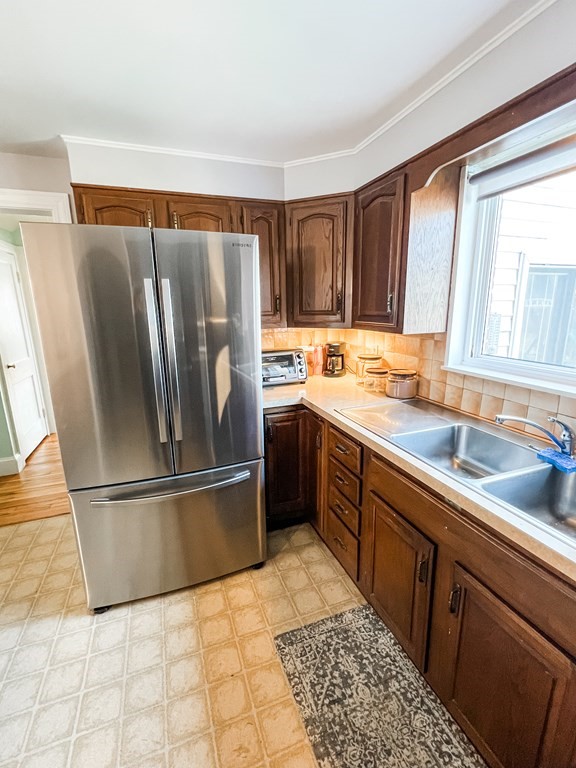 118 Reed Street Agawam, MA 01001 - Photo 8 of 34 Gallery Image 8
