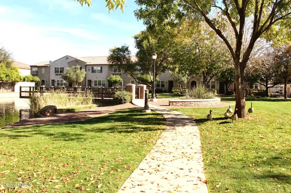 $429,900 | 2625 South Peppertree Drive, Unit 104, Gilbert, AZ 85295