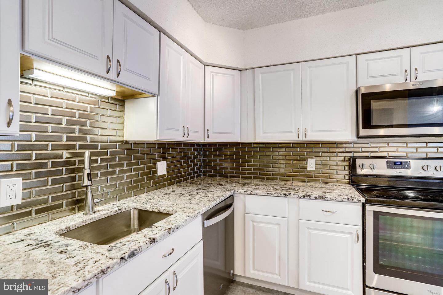 5501 Seminary Road, Unit 2001S Falls Church, VA 22041 - Photo 6 of 15