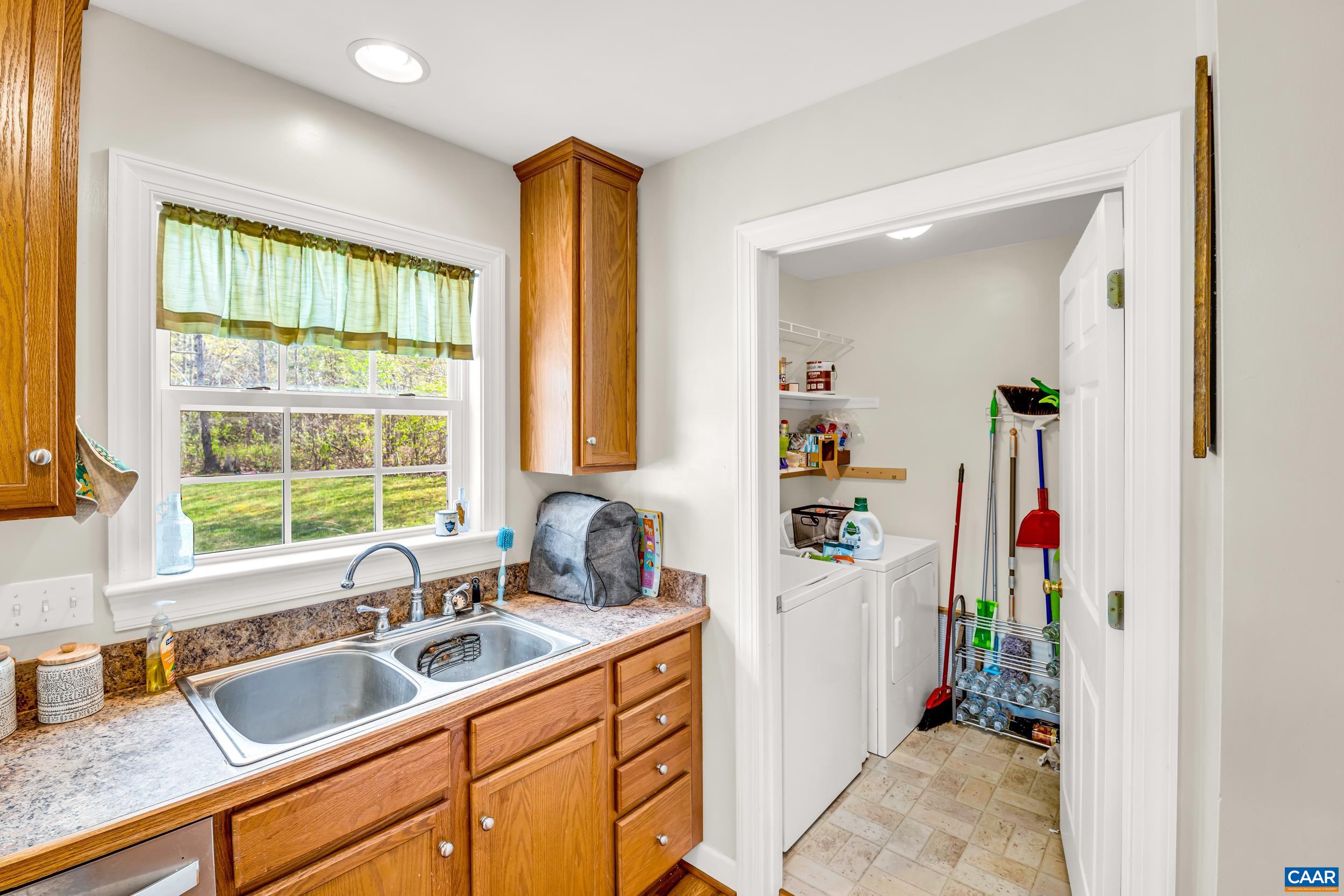 322 Hummingbird Road Scottsville, VA 24590 - Photo 23 of 43 Gallery Image 23