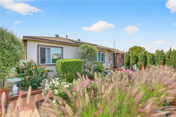 $750,000 | 1442 West G Street, Wilmington, CA 90744