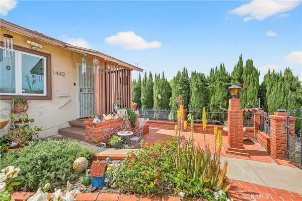 $750,000 | 1442 West G Street, Wilmington, CA 90744