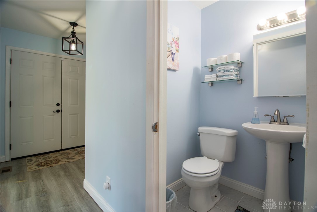 5860 Yorktown Court Riverside, OH 45431 - Photo 10 of 30