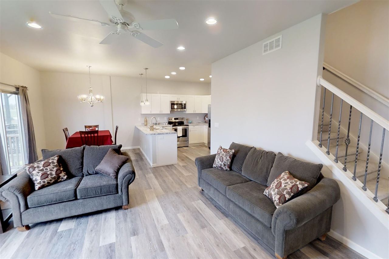 200 South Park Ridge Road North Liberty, IA 52317 - Photo 3 of 43 Gallery Image 3