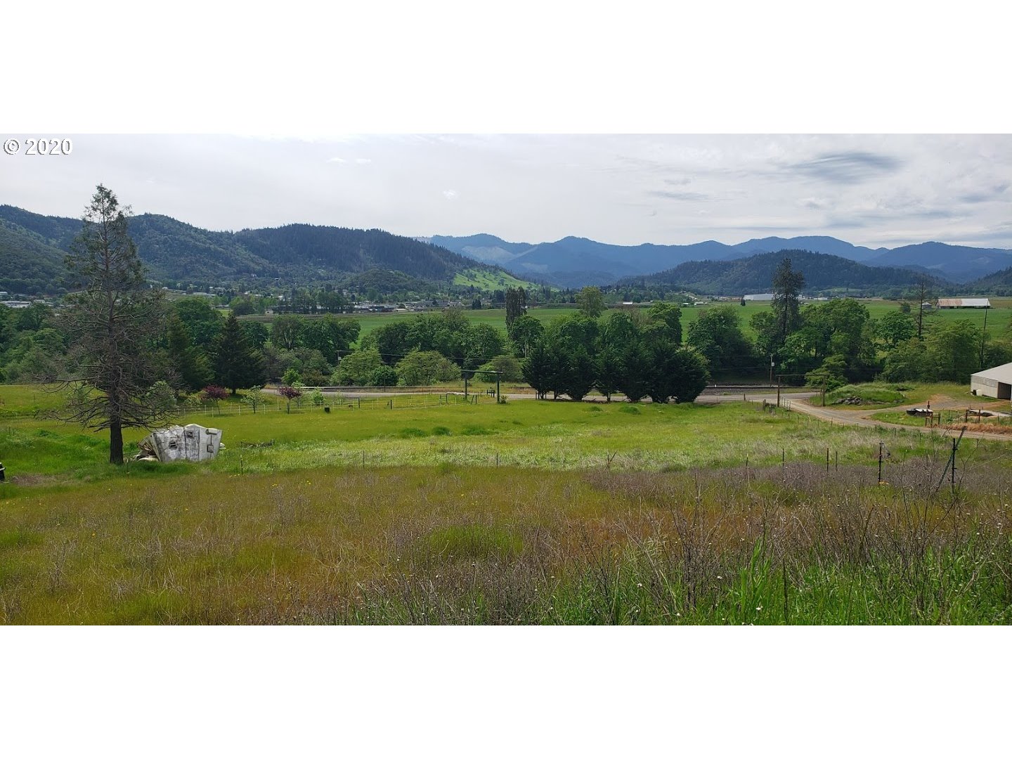 1805 Weaver Road Myrtle Creek, OR 97457 - Photo 4 of 19