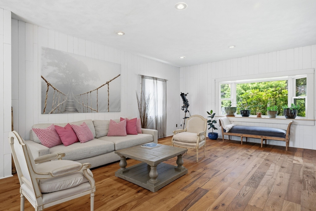 21 Shepard Street Marblehead, MA 01945 - Photo 8 of 31