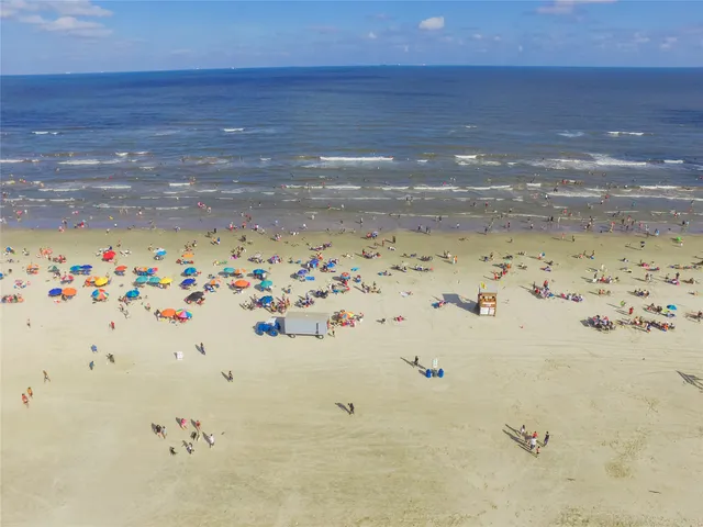 $274,900 | 26934 Baywater Drive, Unit 102, Galveston, TX 77554