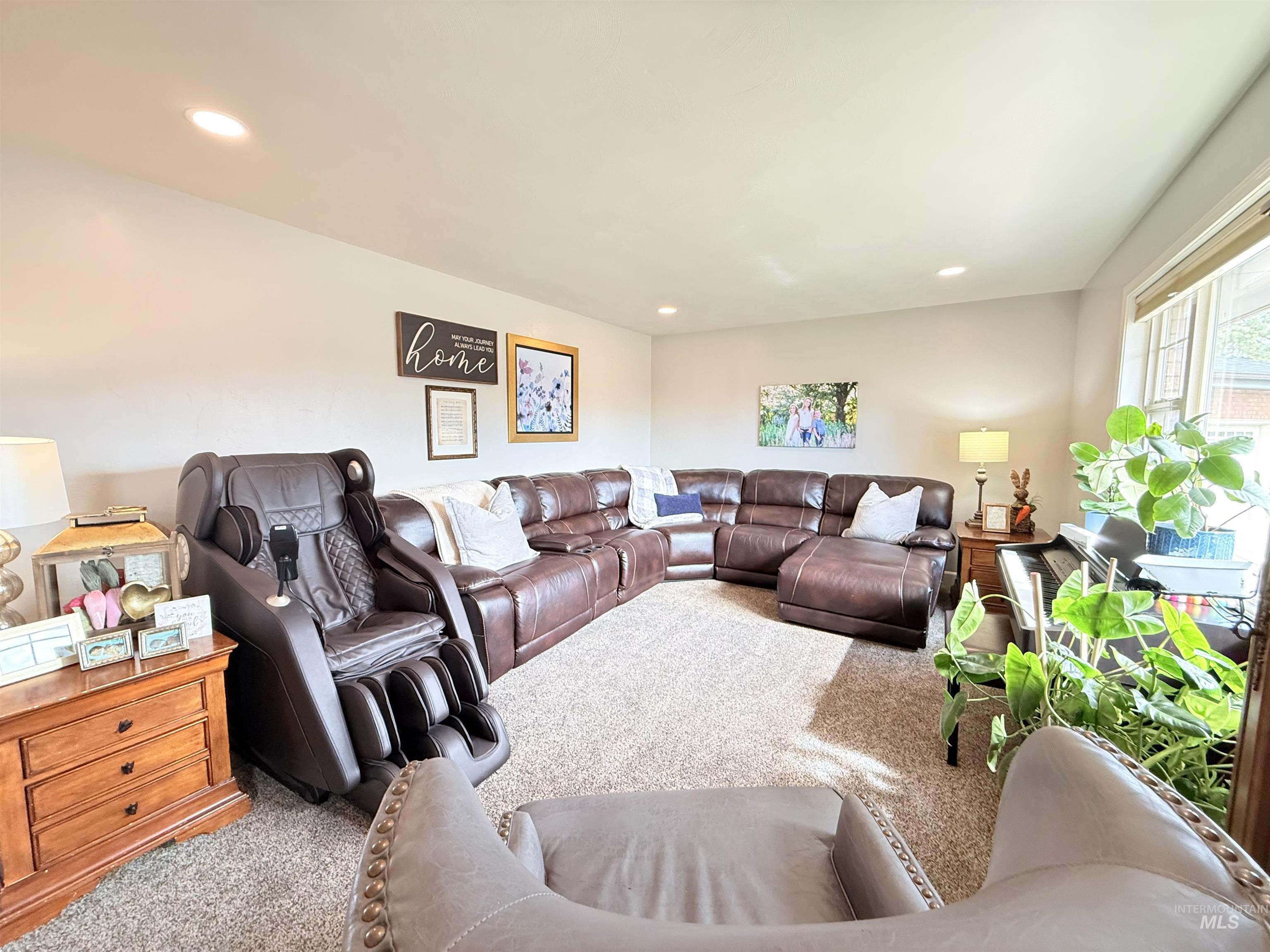 624 20th Street Rupert, ID 83350 - Photo 2 of 31 Living area with carpet and recessed lighting