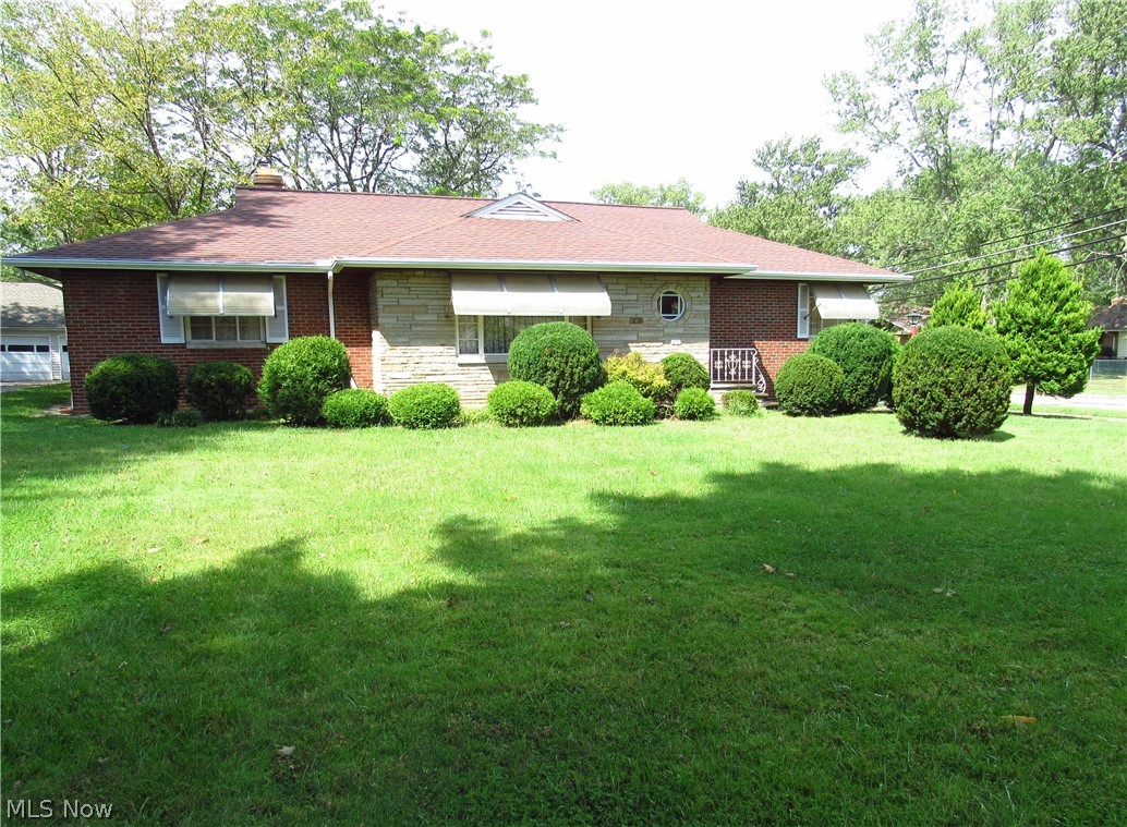 6890 York Road Parma Heights, OH 44130 - Photo 1 of 13