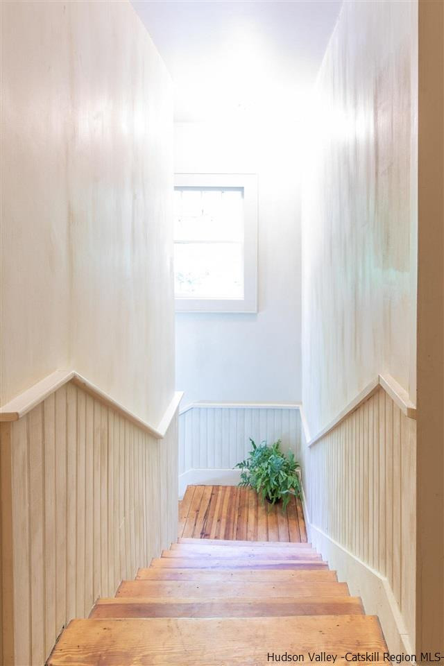 324 Upper Byrdcliffe Road Woodstock, NY 12498 - Photo 25 of 34 a bedroom with bed and a window