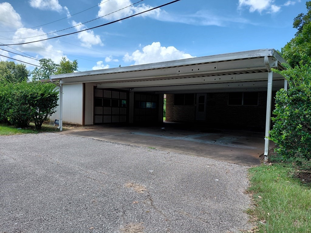736 Northridge Street Angleton, TX 77515 - Photo 3 of 24 a view of a house with a large window