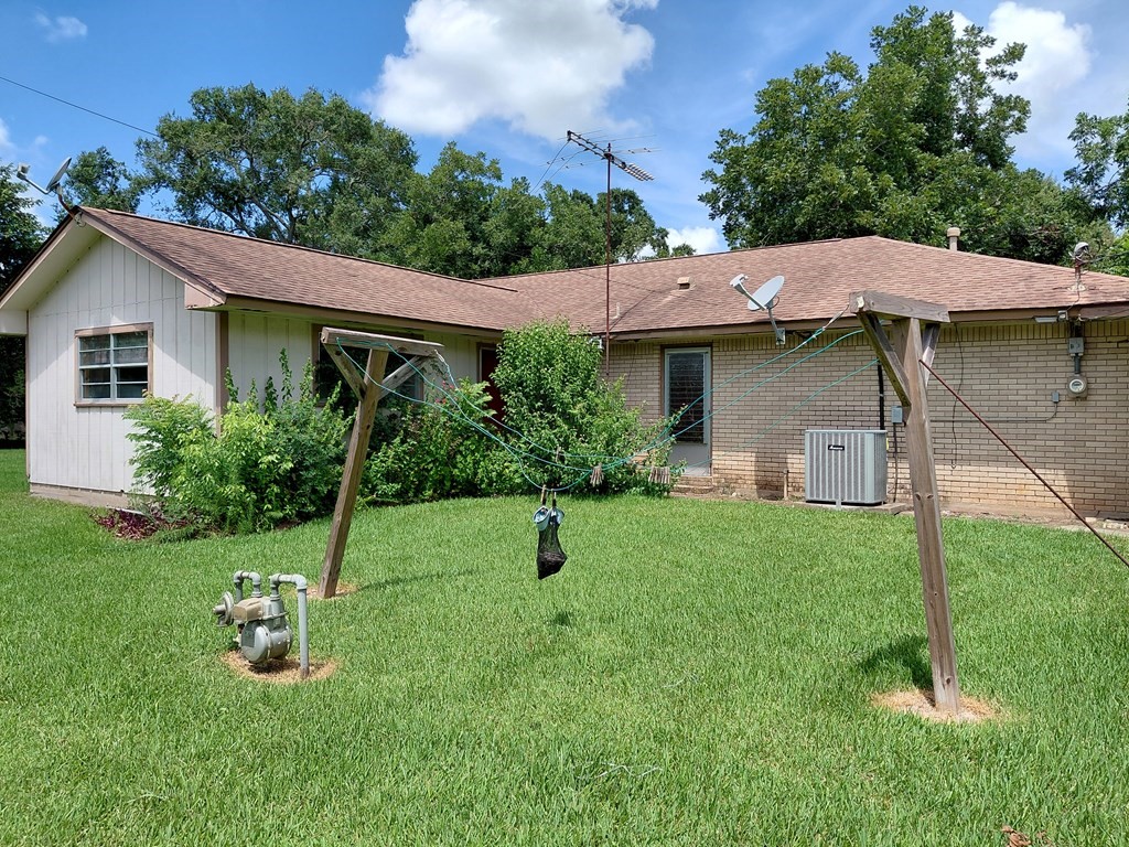736 Northridge Street Angleton, TX 77515 - Photo 6 of 24 a view of outdoor space yard and deck