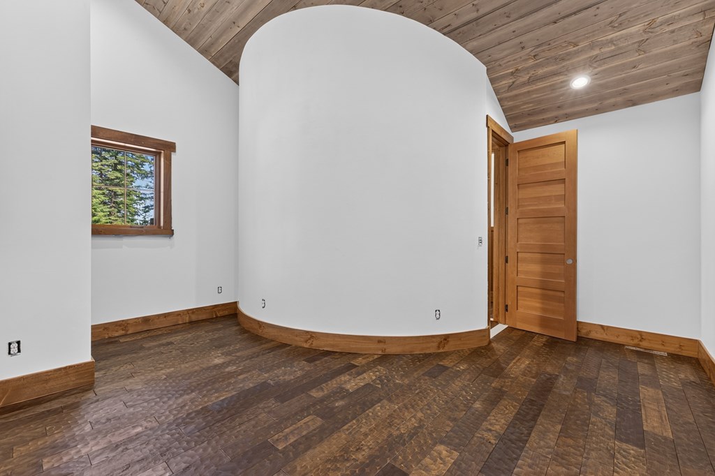 25 Haystack Court Donnelly, ID 83615 - Photo 33 of 77