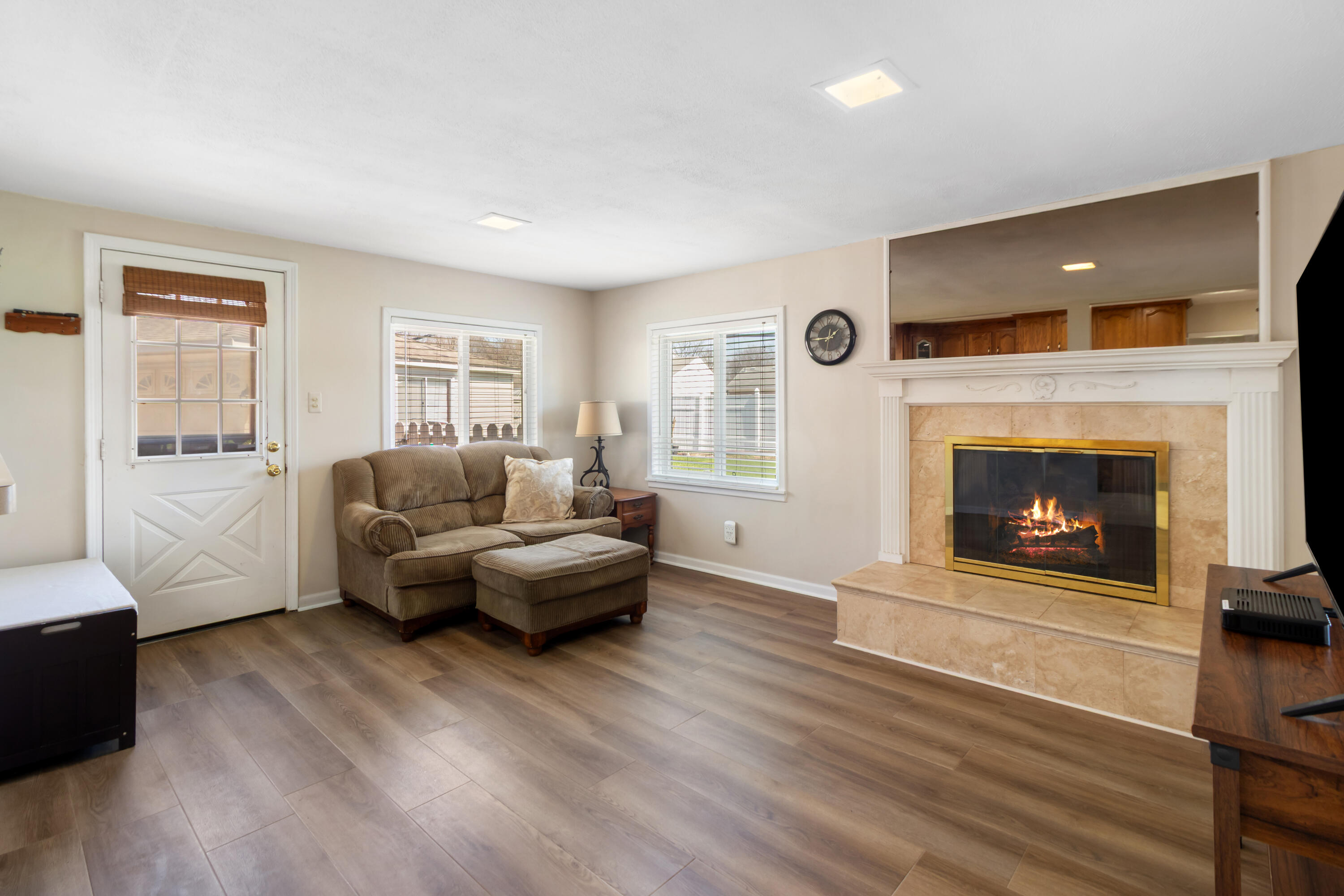 33112 Lynx Road Westland, MI 48185 - Photo 13 of 40 22-MG_7245