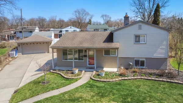 $275,000 | 33112 Lynx Road, Westland, MI 48185