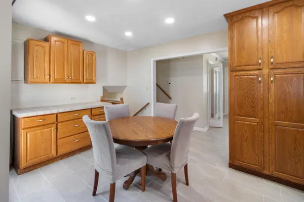 $275,000 | 33112 Lynx Road, Westland, MI 48185